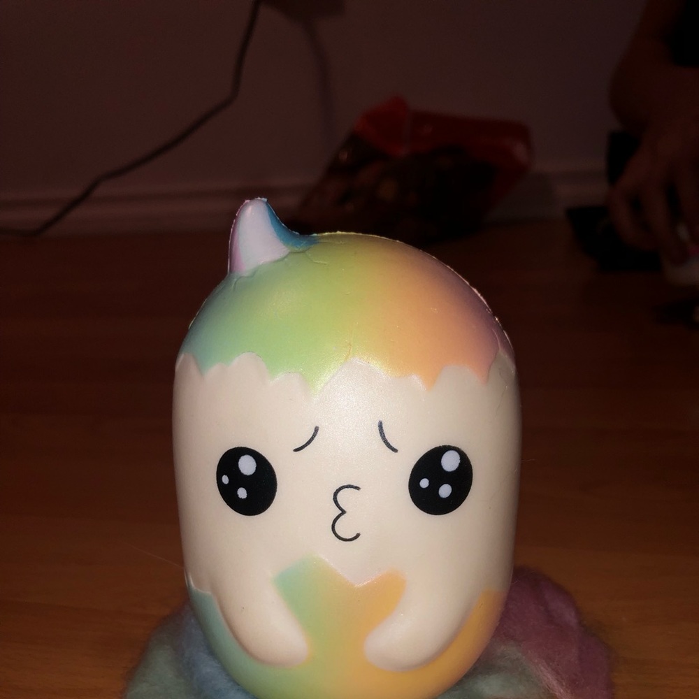 CutieCreative Rainbow egg